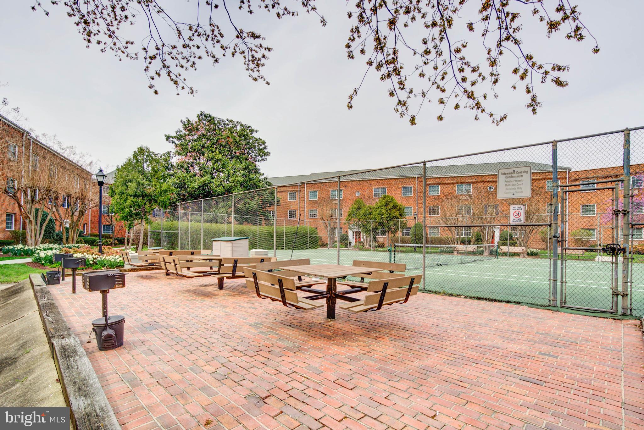 1804 W ABINGDON DRIVE 101