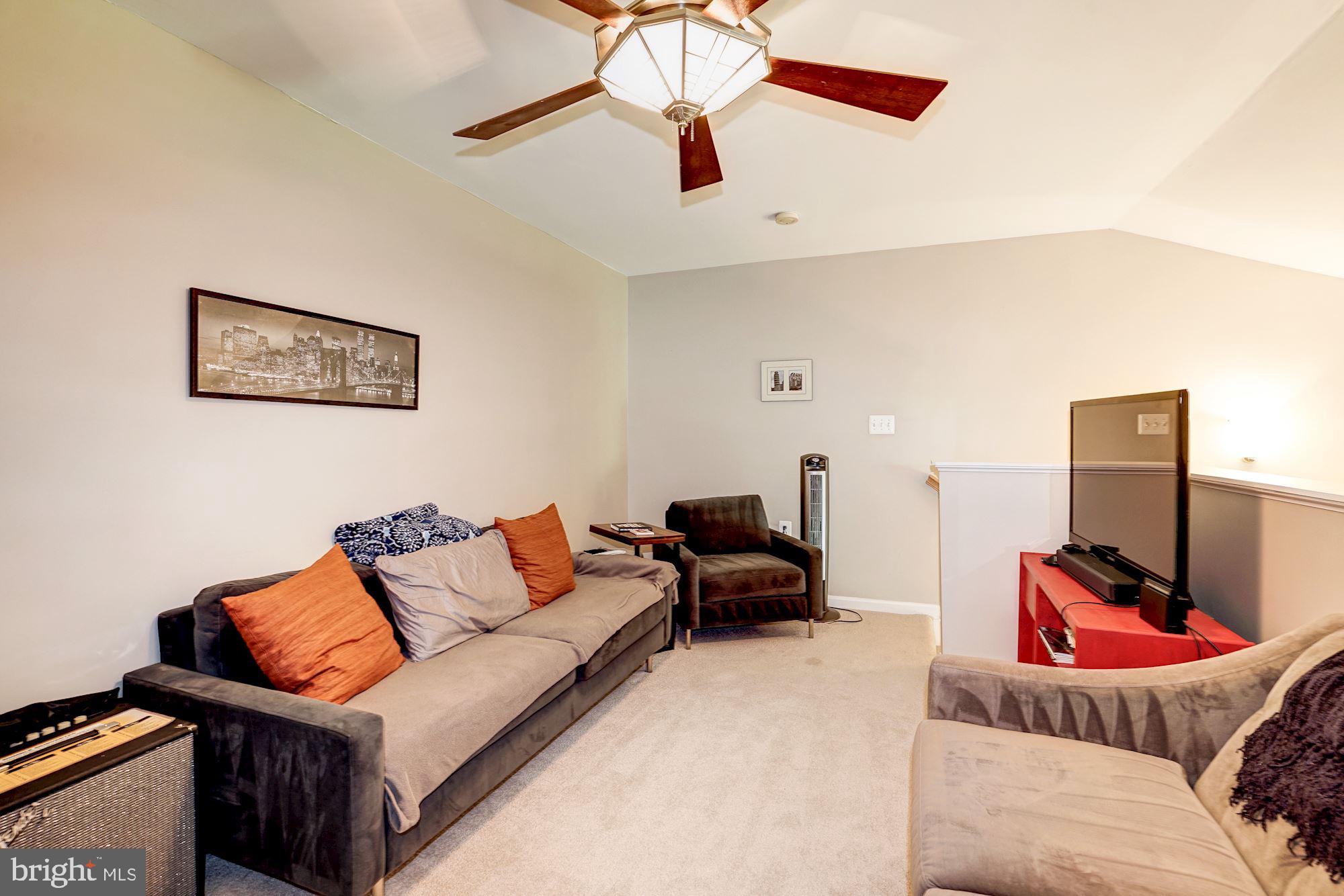 5116 DONOVAN DRIVE 401