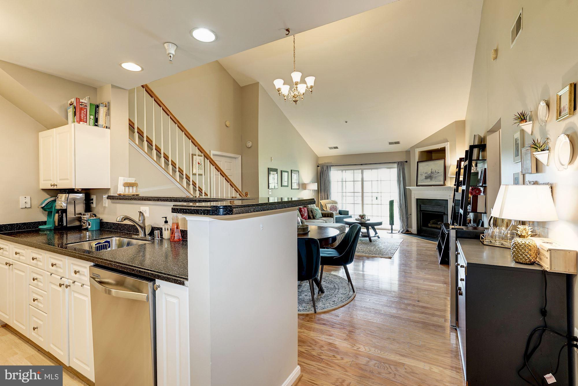 5116 DONOVAN DRIVE 401