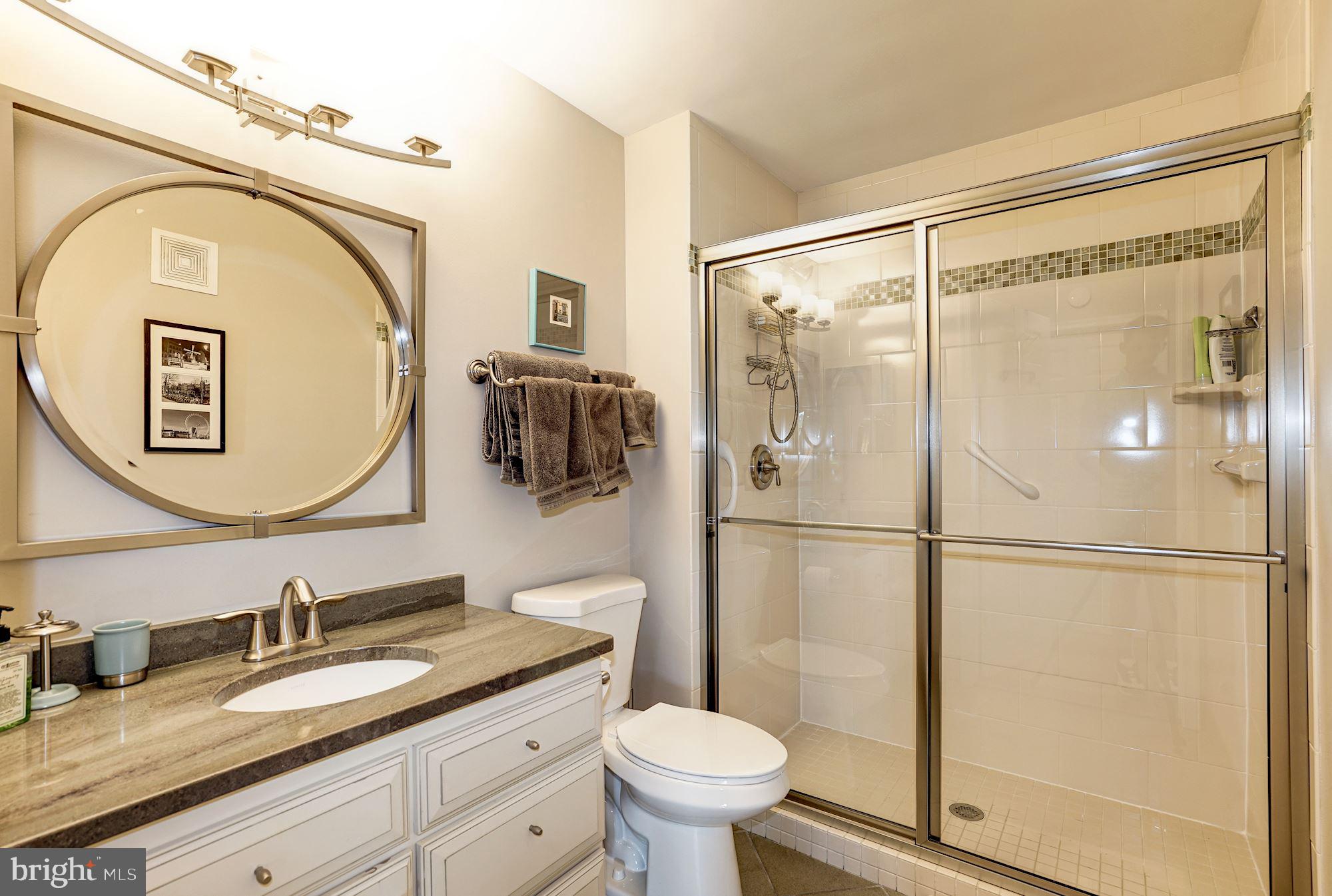 5116 DONOVAN DRIVE 401