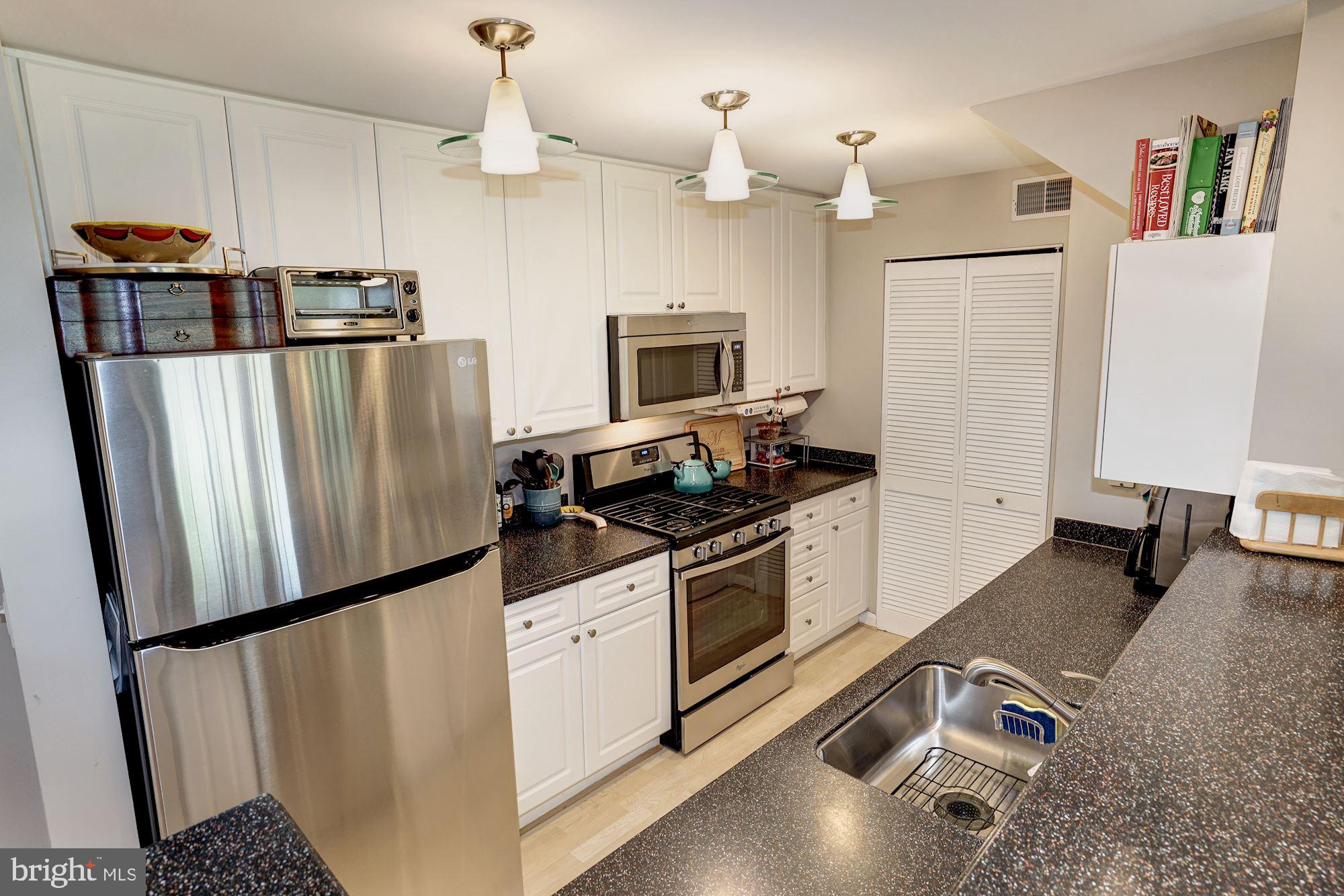 5116 DONOVAN DRIVE 401