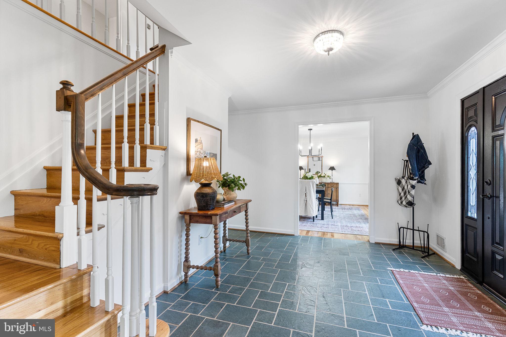 3955 FORT WORTH AVENUE