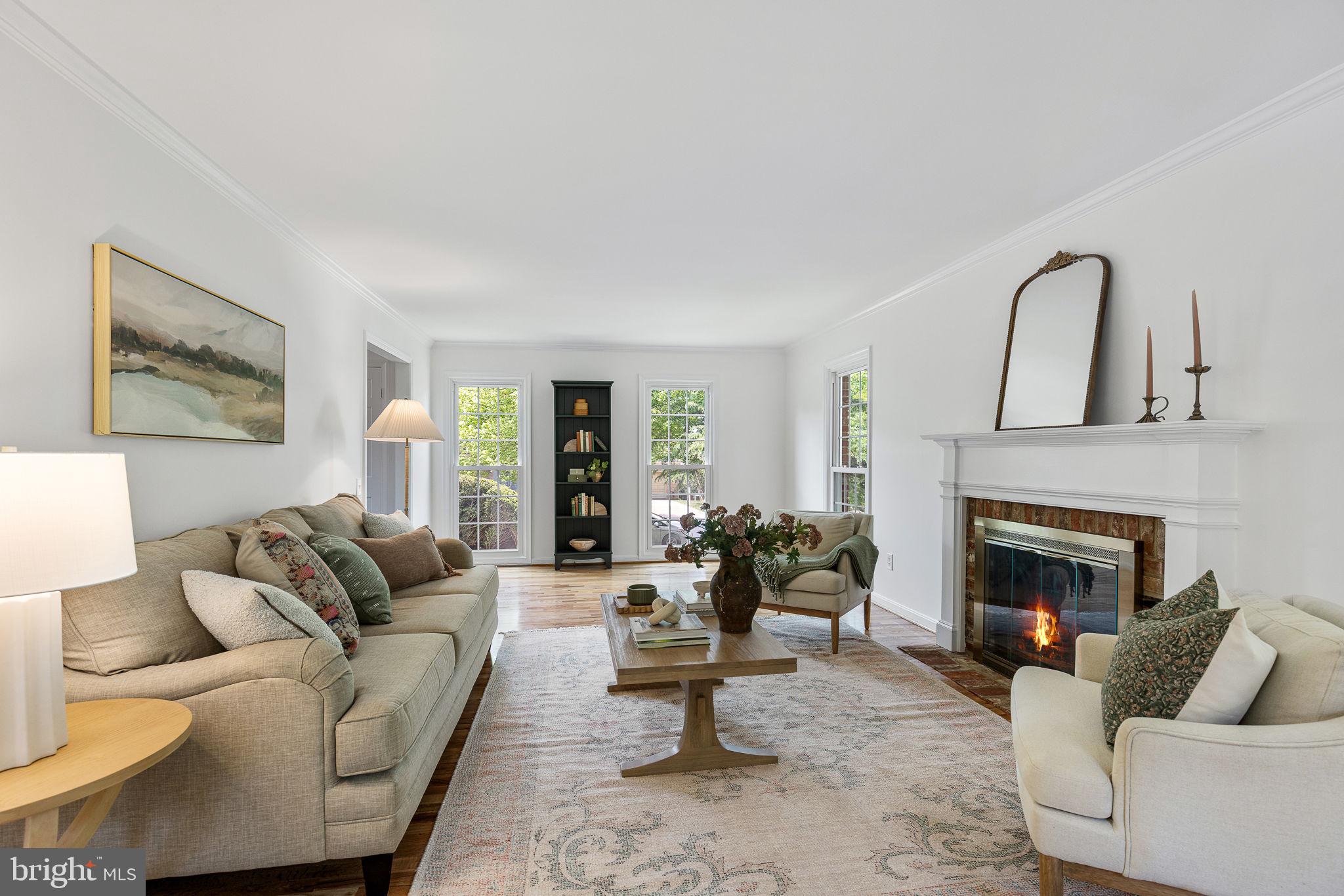 3955 FORT WORTH AVENUE