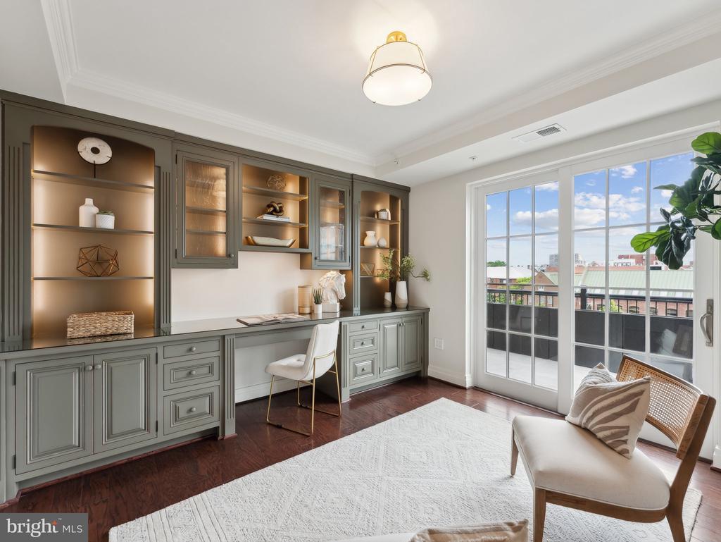 225 STRAND STREET 501