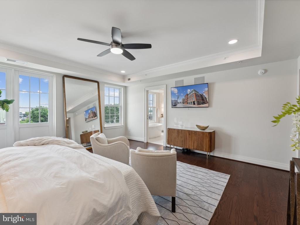 225 STRAND STREET 501
