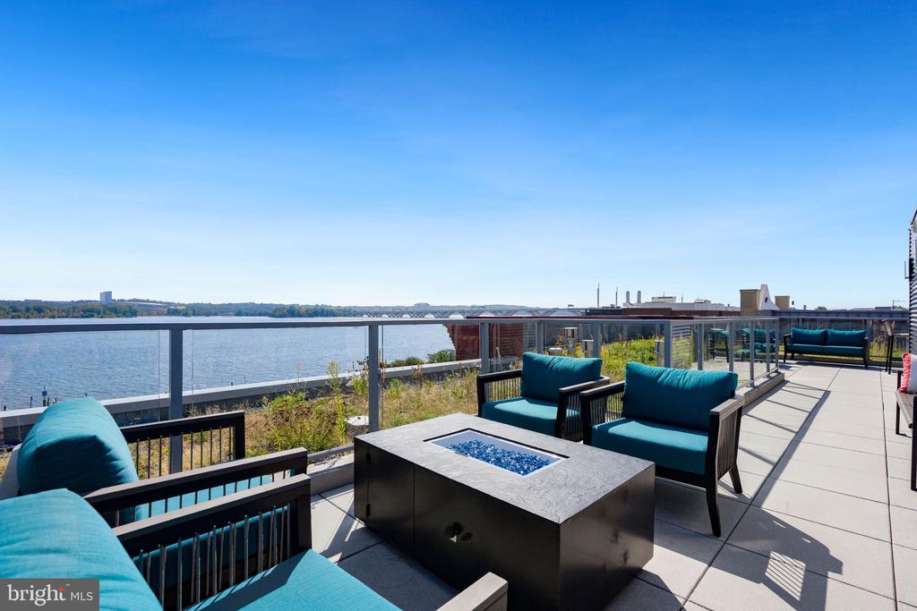 225 STRAND STREET 501