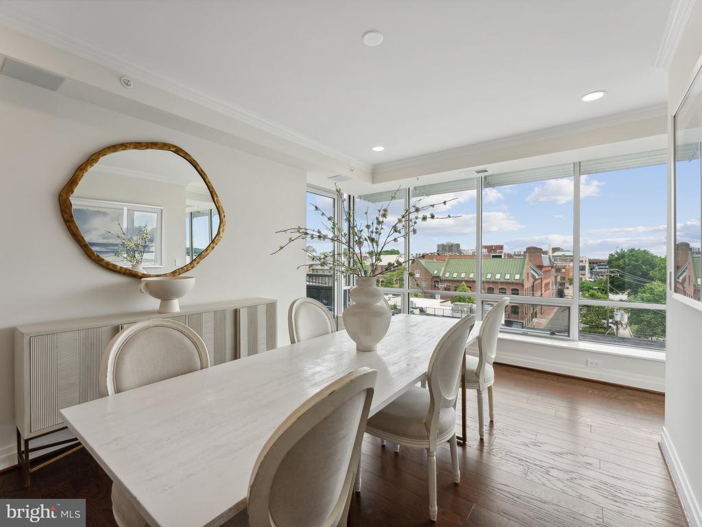225 STRAND STREET 501