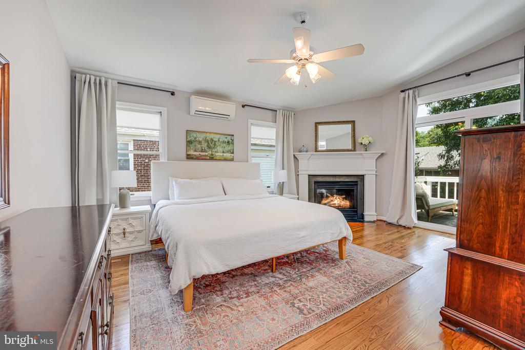1109 CROSS DRIVE