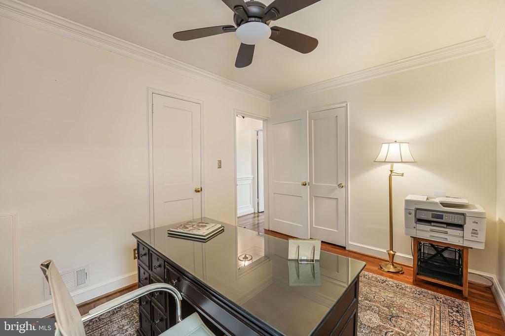 1109 CROSS DRIVE