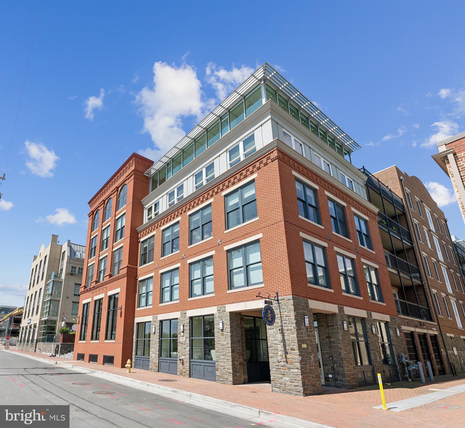 225 STRAND STREET 202