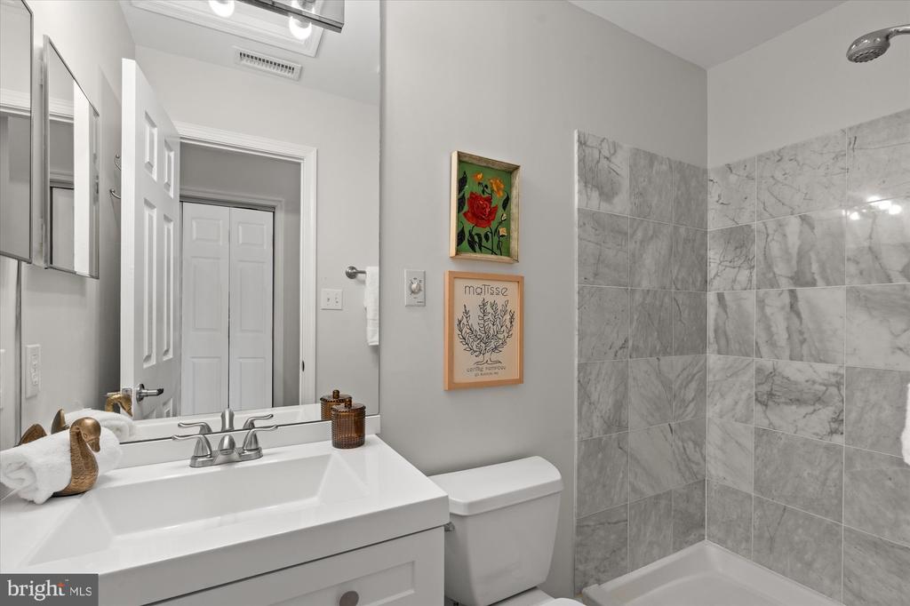 106 SANBORN PLACE