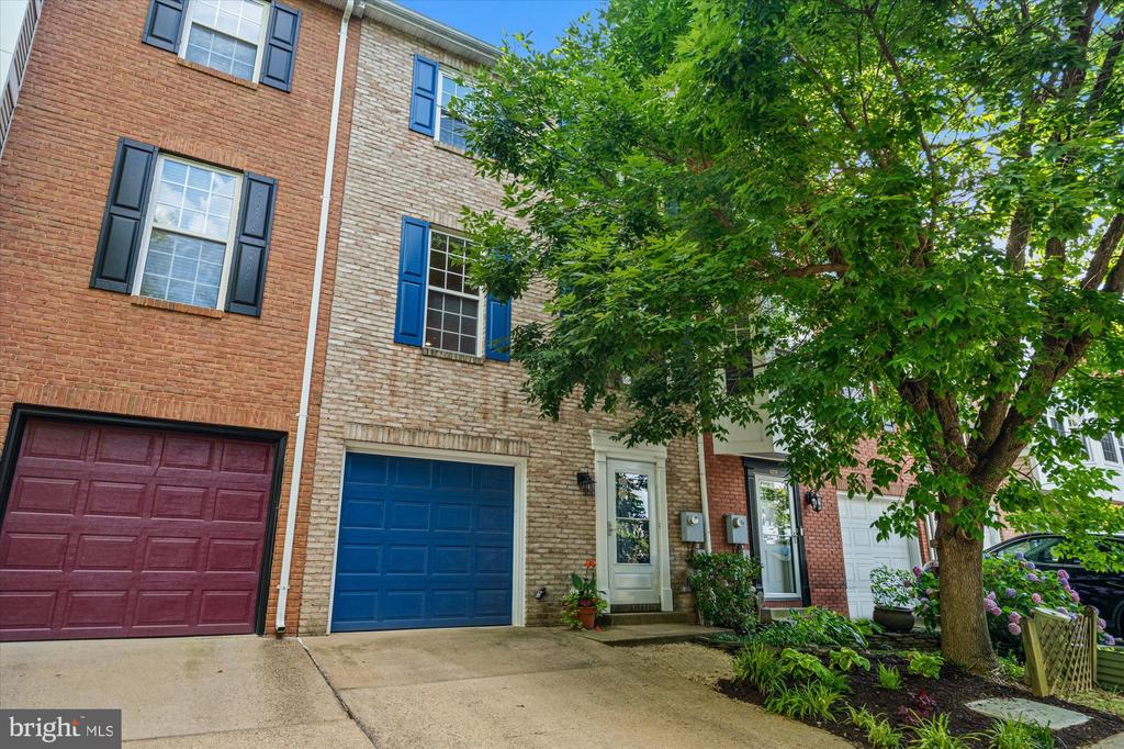 106 SANBORN PLACE