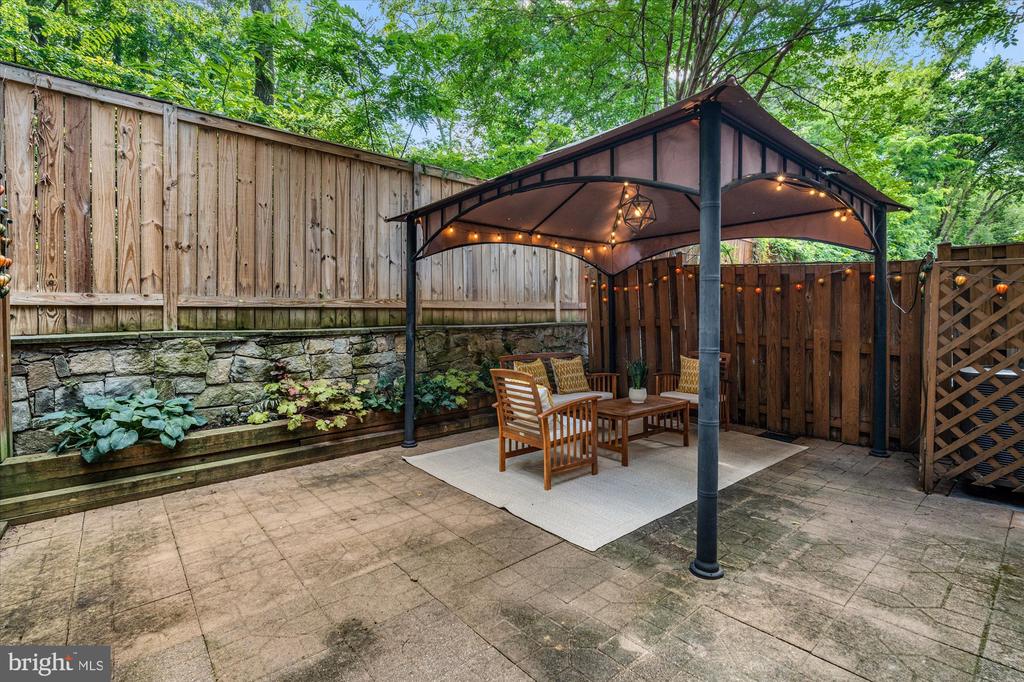 106 SANBORN PLACE
