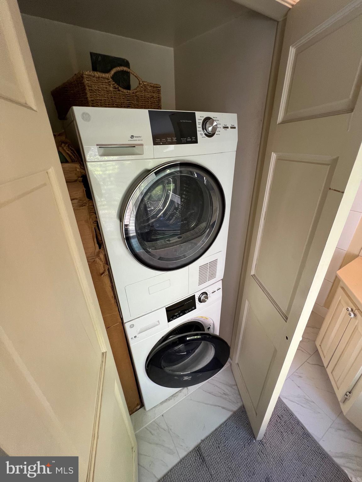 201 S FAIRFAX STREET