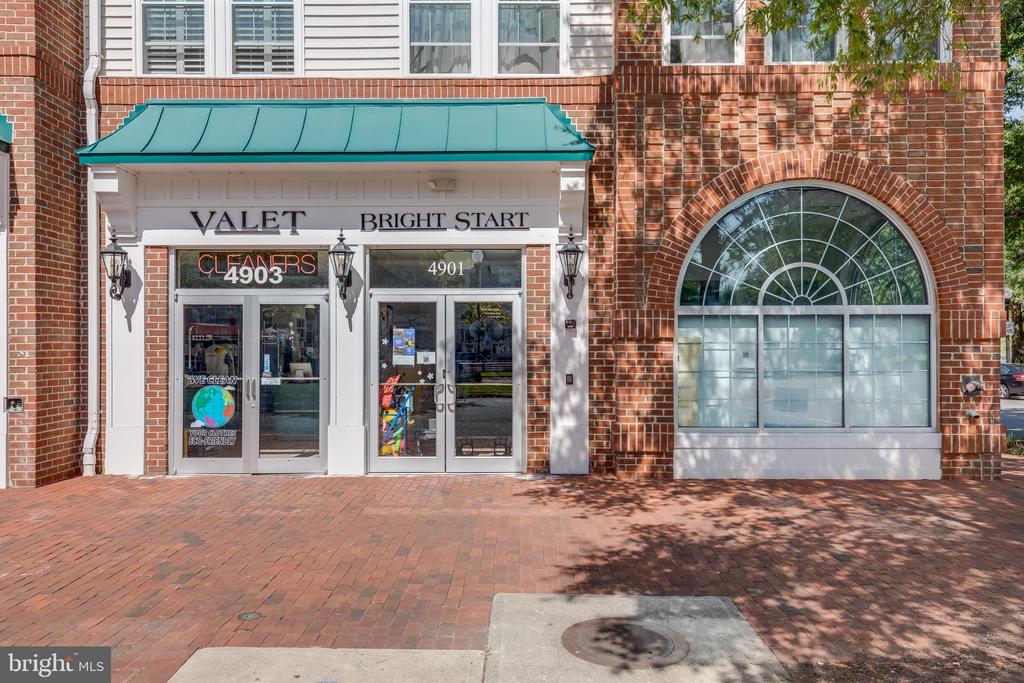 400 CAMERON STATION BOULEVARD 302