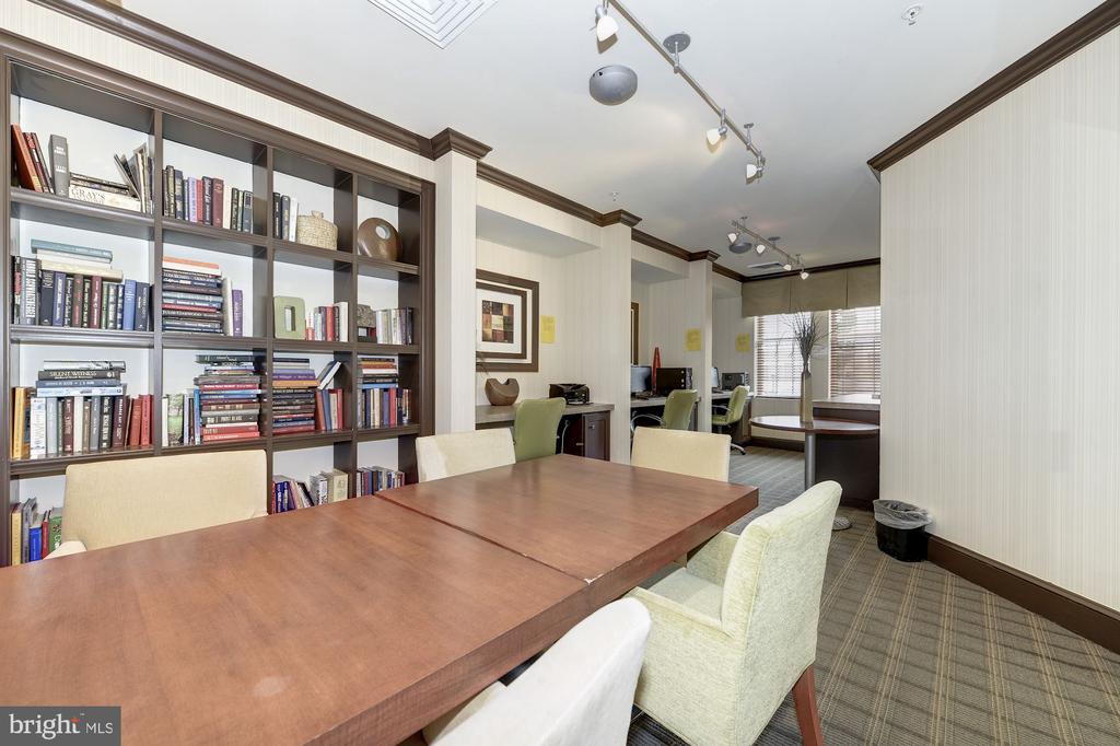 400 CAMERON STATION BOULEVARD 302