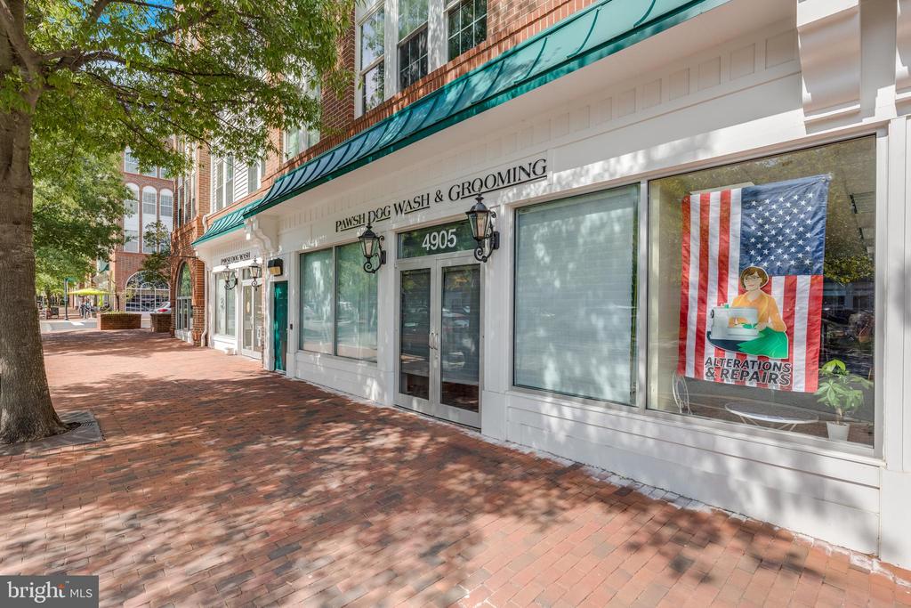 400 CAMERON STATION BOULEVARD 302
