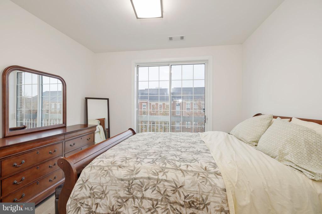 400 CAMERON STATION BOULEVARD 302