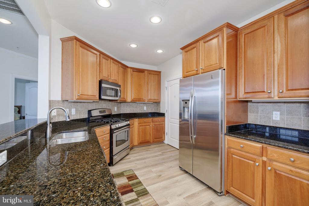 400 CAMERON STATION BOULEVARD 302