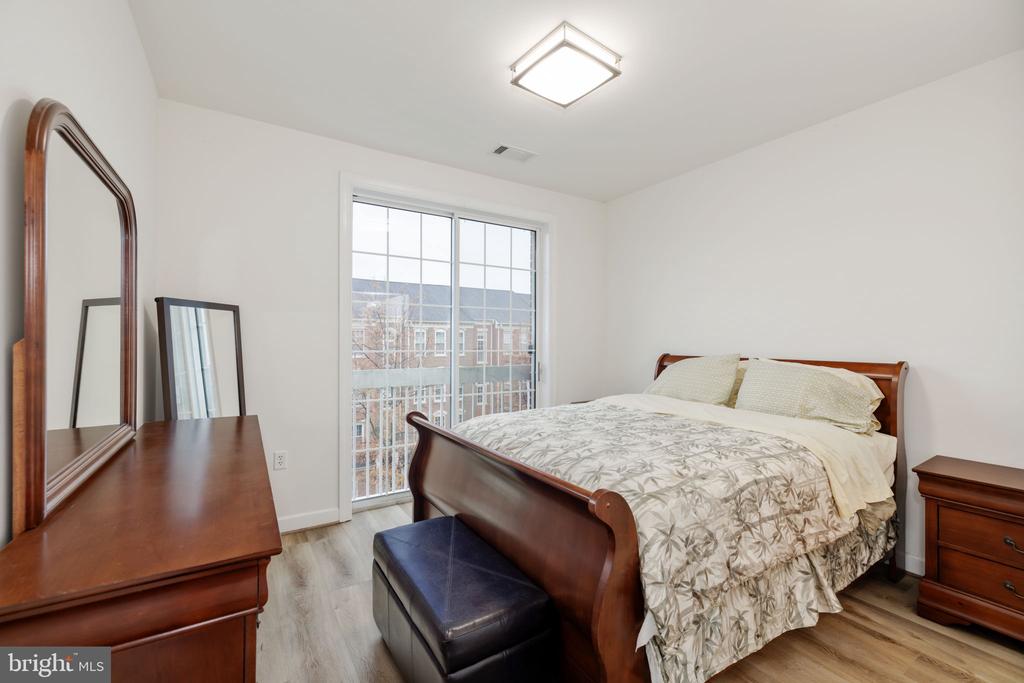 400 CAMERON STATION BOULEVARD 302
