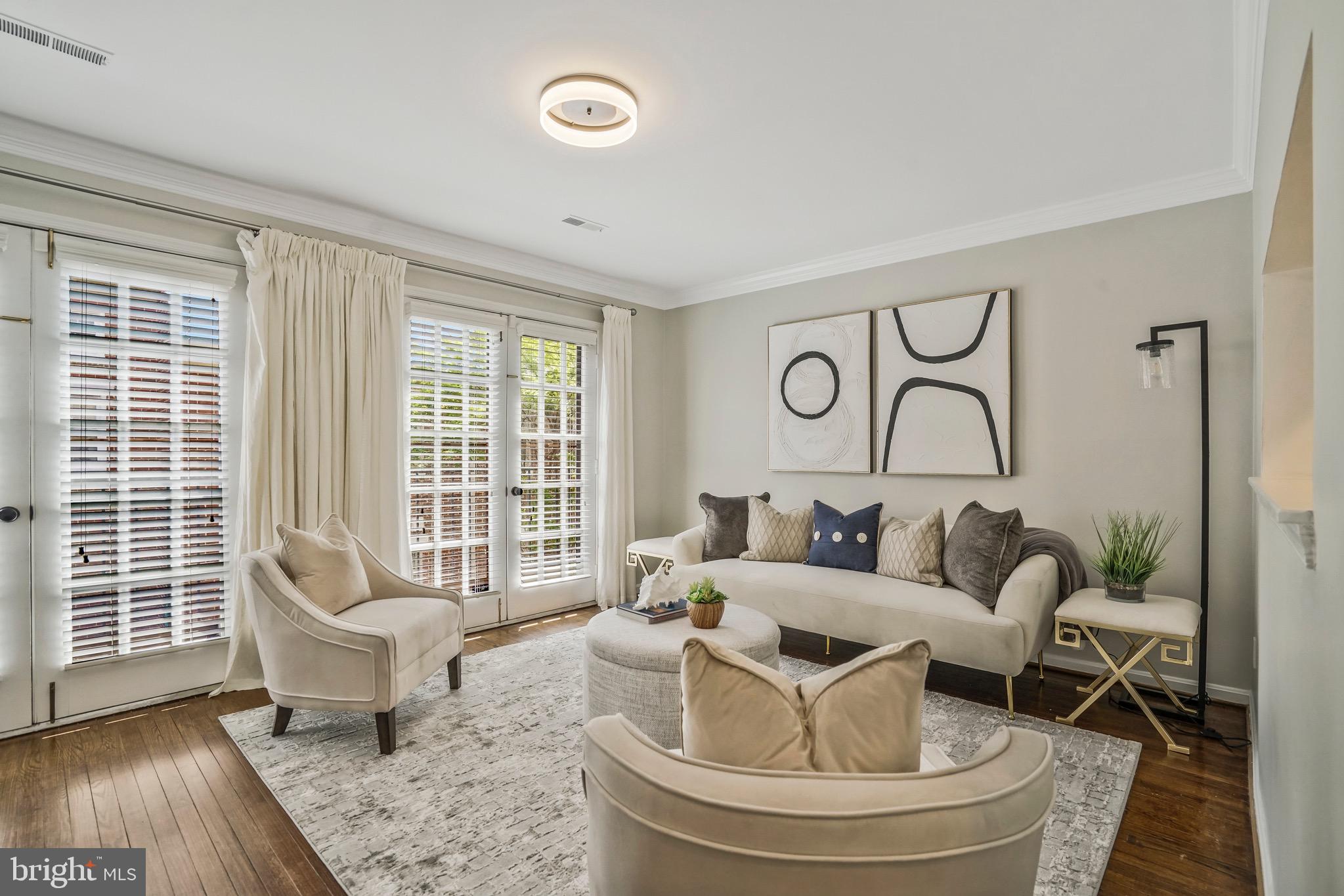 680 S COLUMBUS STREET