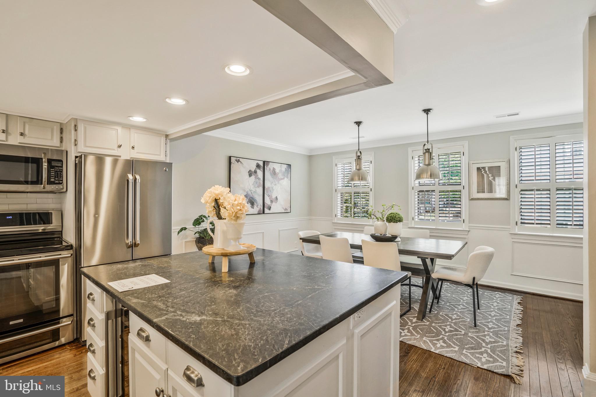 680 S COLUMBUS STREET