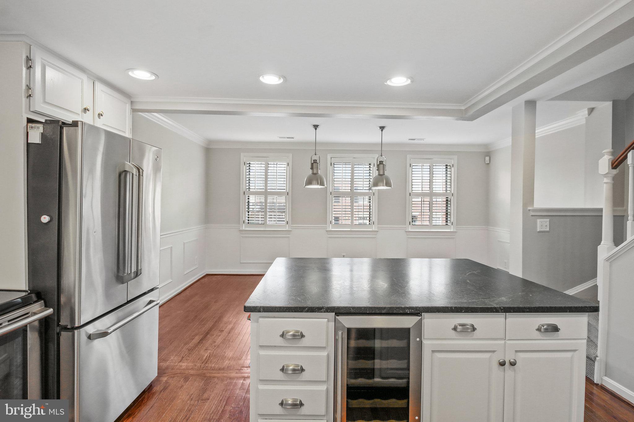 680 S COLUMBUS STREET