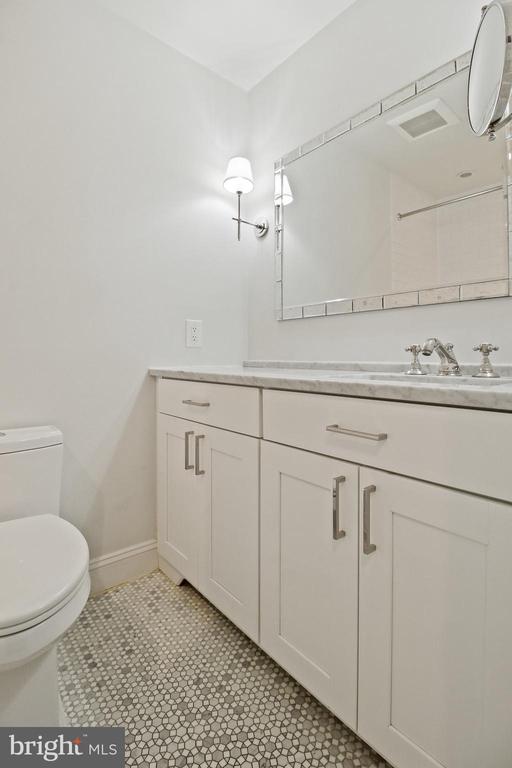 680 S COLUMBUS STREET