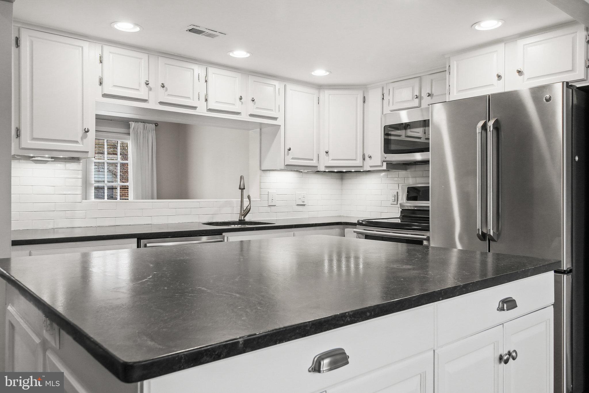 680 S COLUMBUS STREET