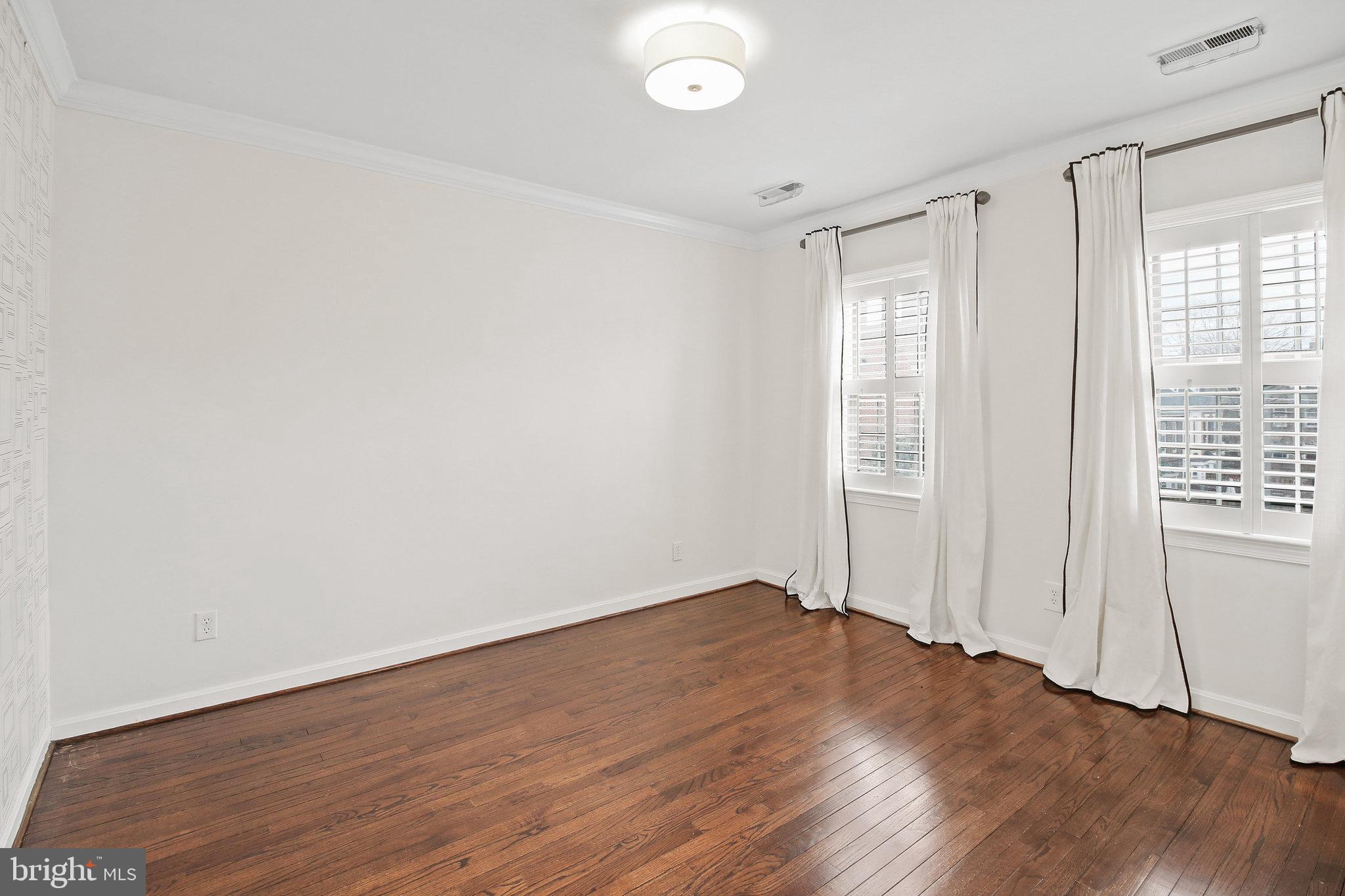 680 S COLUMBUS STREET