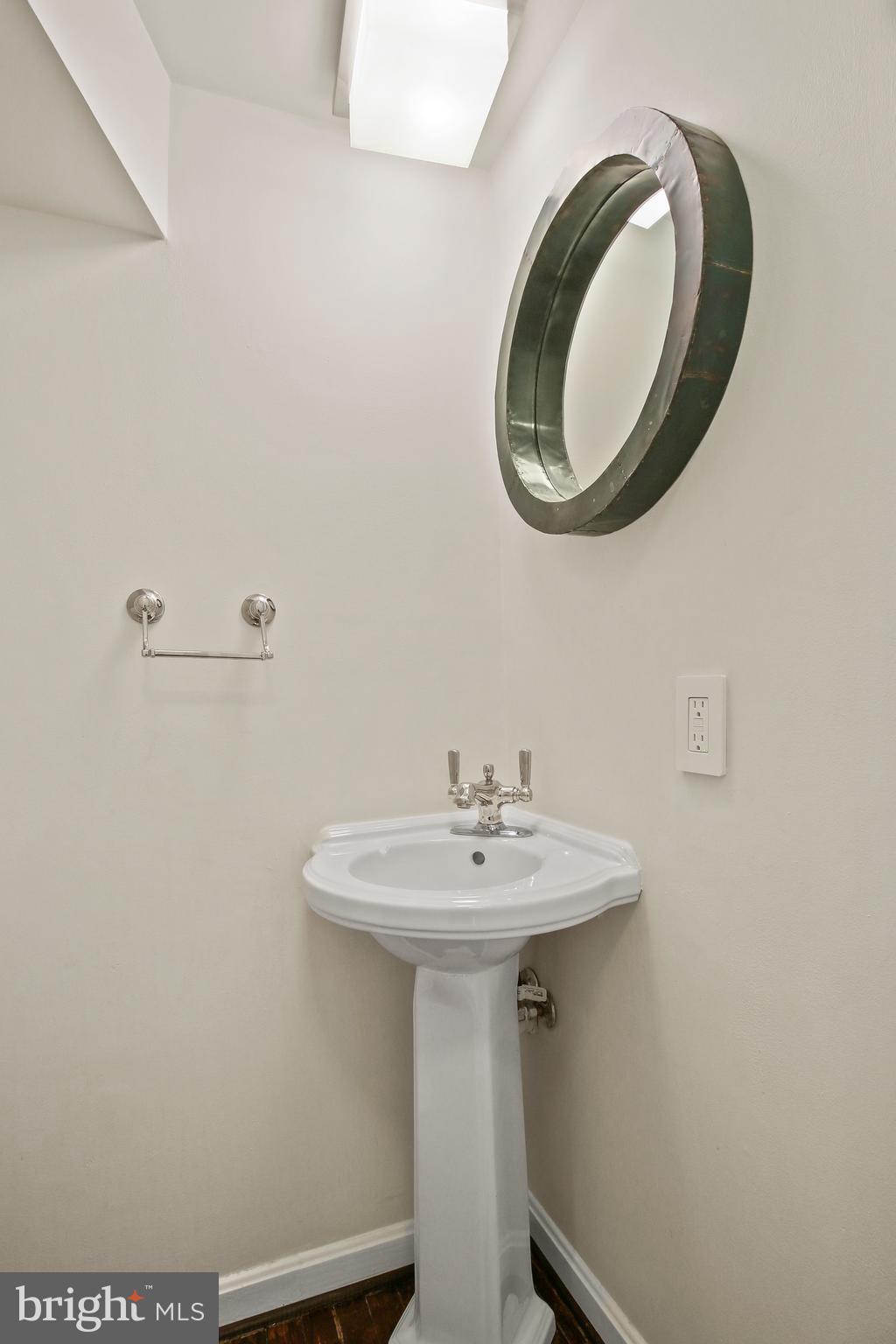 680 S COLUMBUS STREET