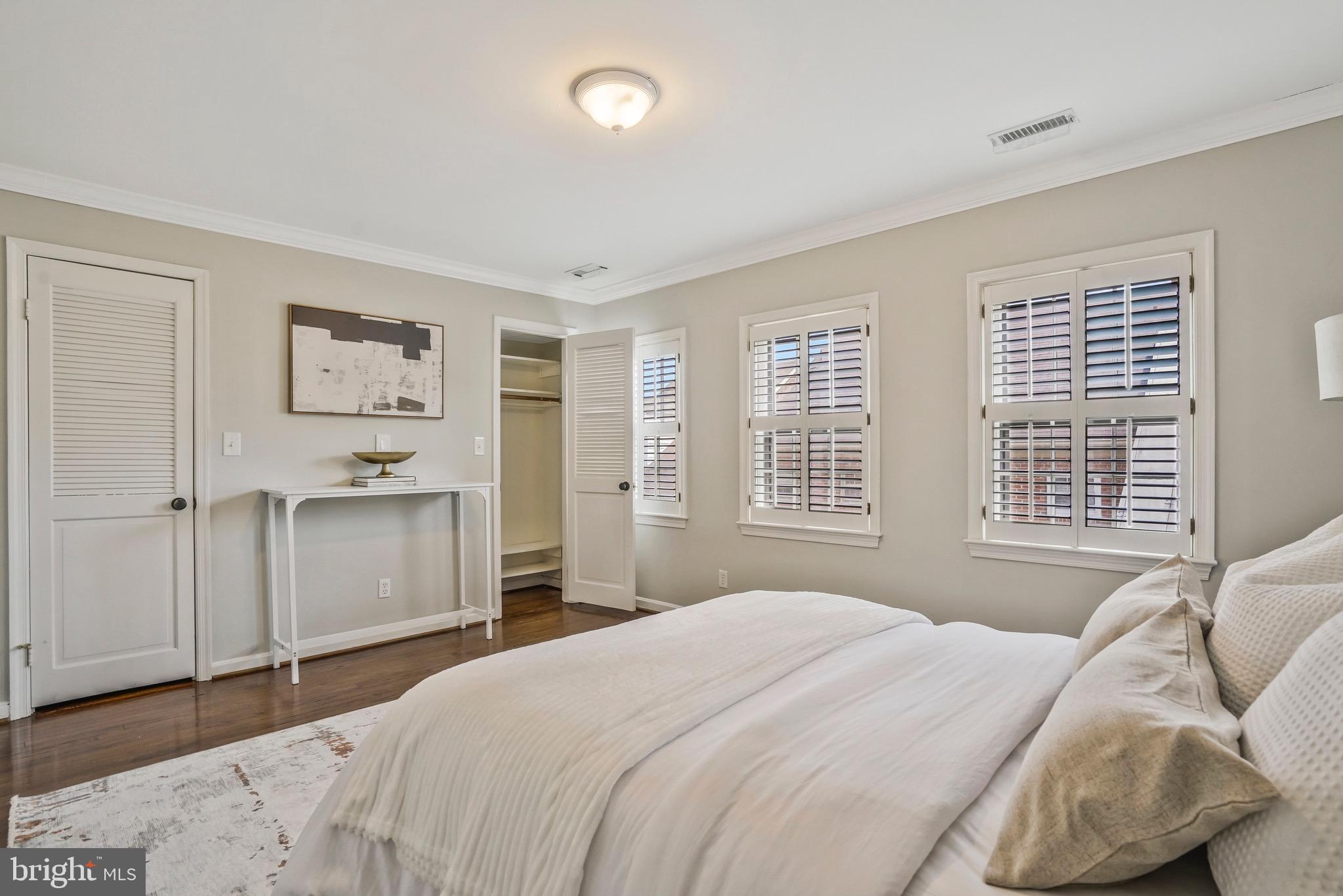 680 S COLUMBUS STREET