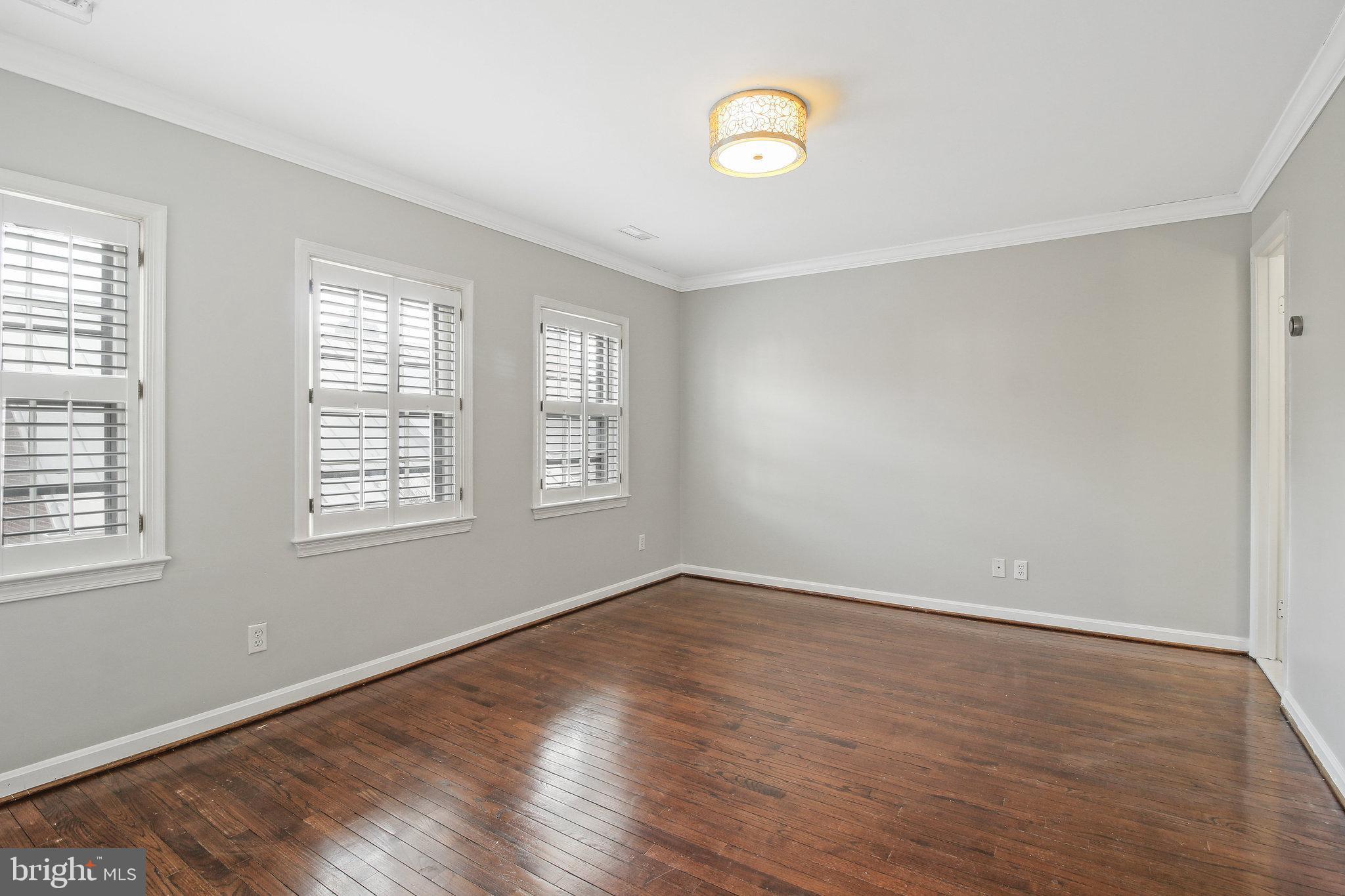 680 S COLUMBUS STREET