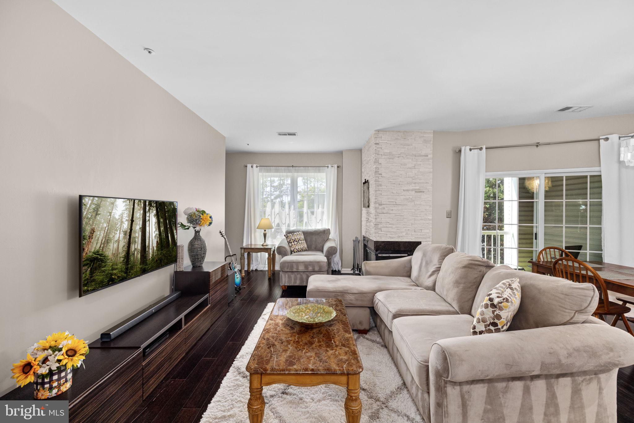 249 S PICKETT STREET 201