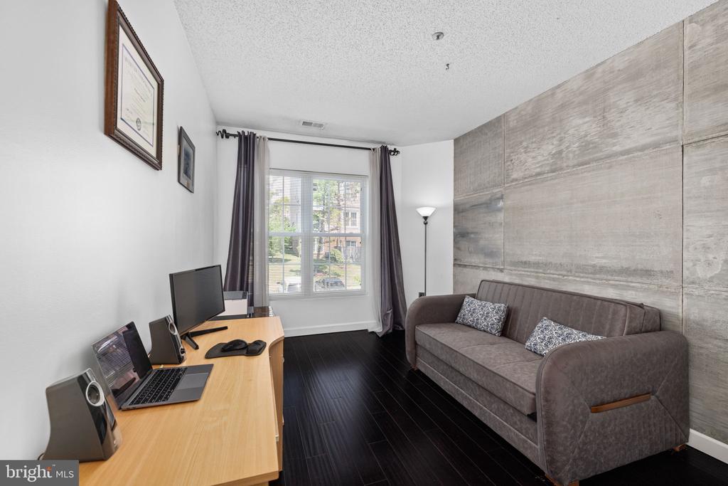 249 S PICKETT STREET 201