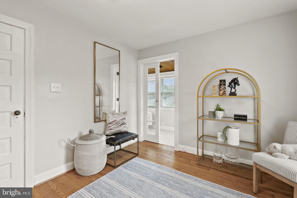 22 W WYATT AVENUE W