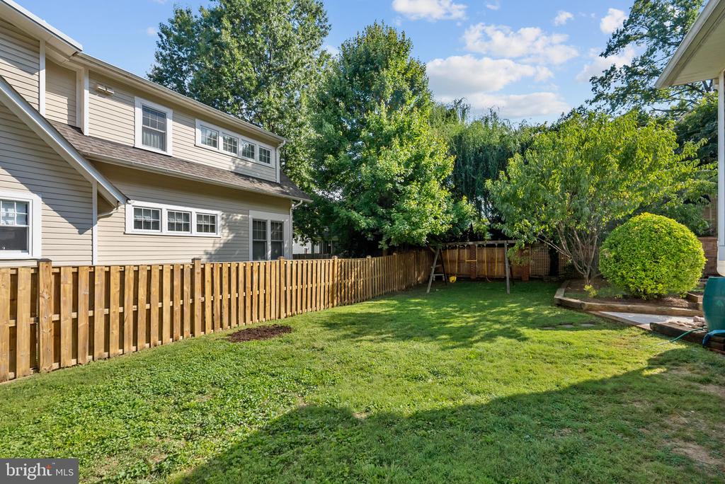 22 W WYATT AVENUE W