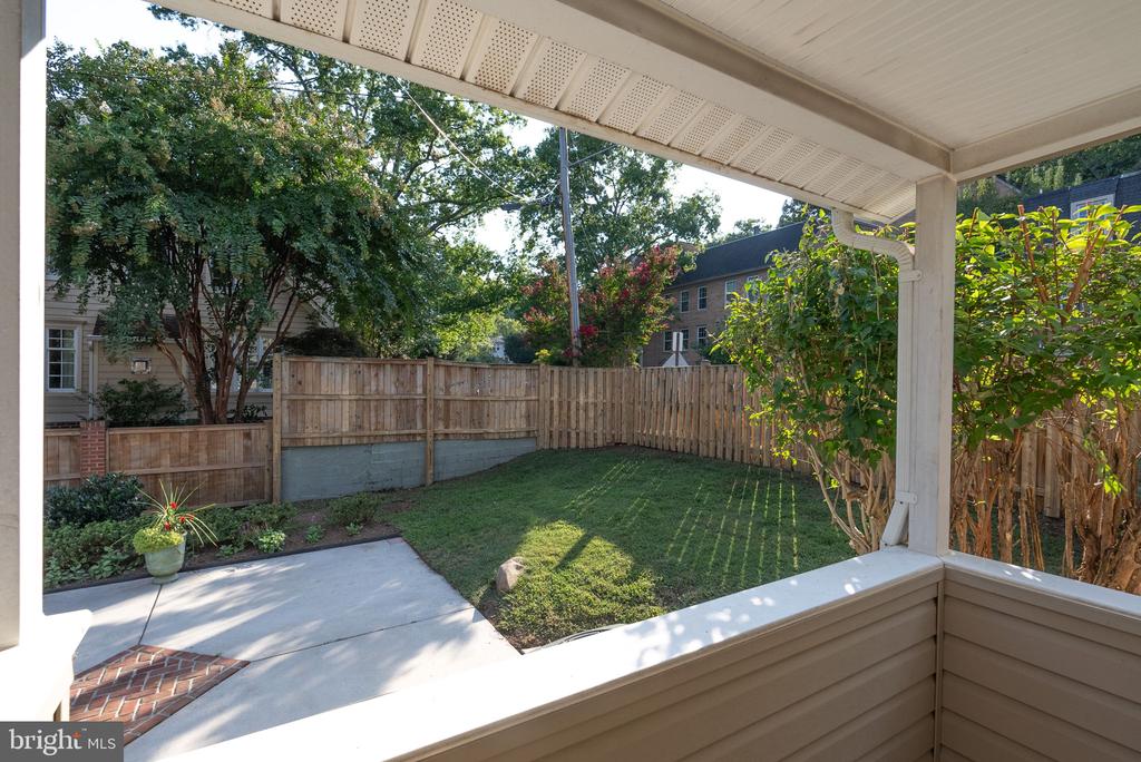 22 W WYATT AVENUE W