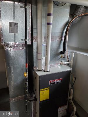 2306 COMMONWEALTH AVENUE