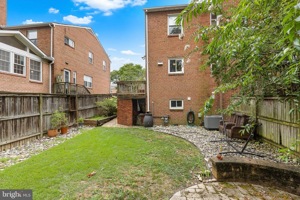 53 GARDEN DRIVE