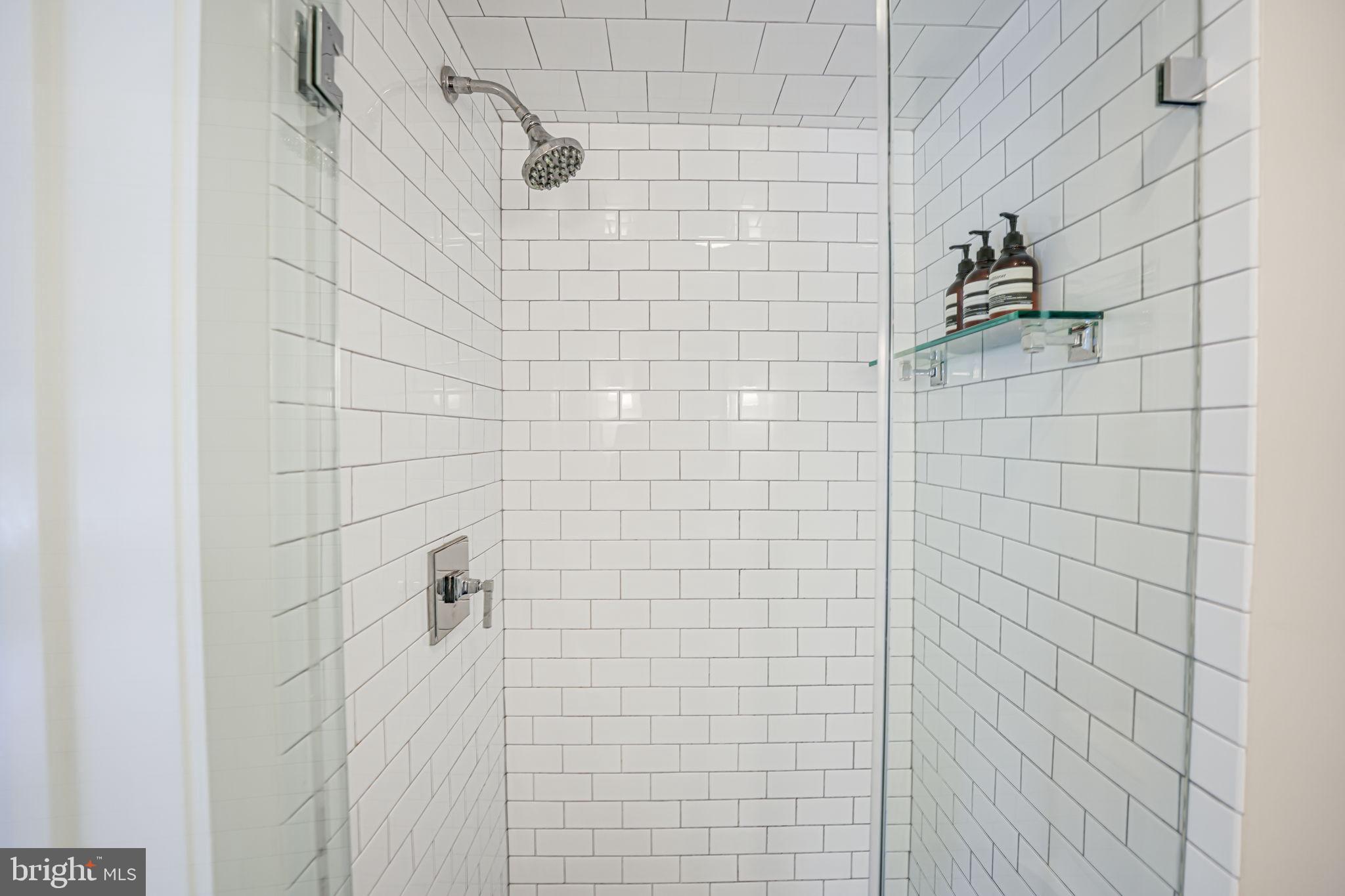 205 S FAYETTE STREET S