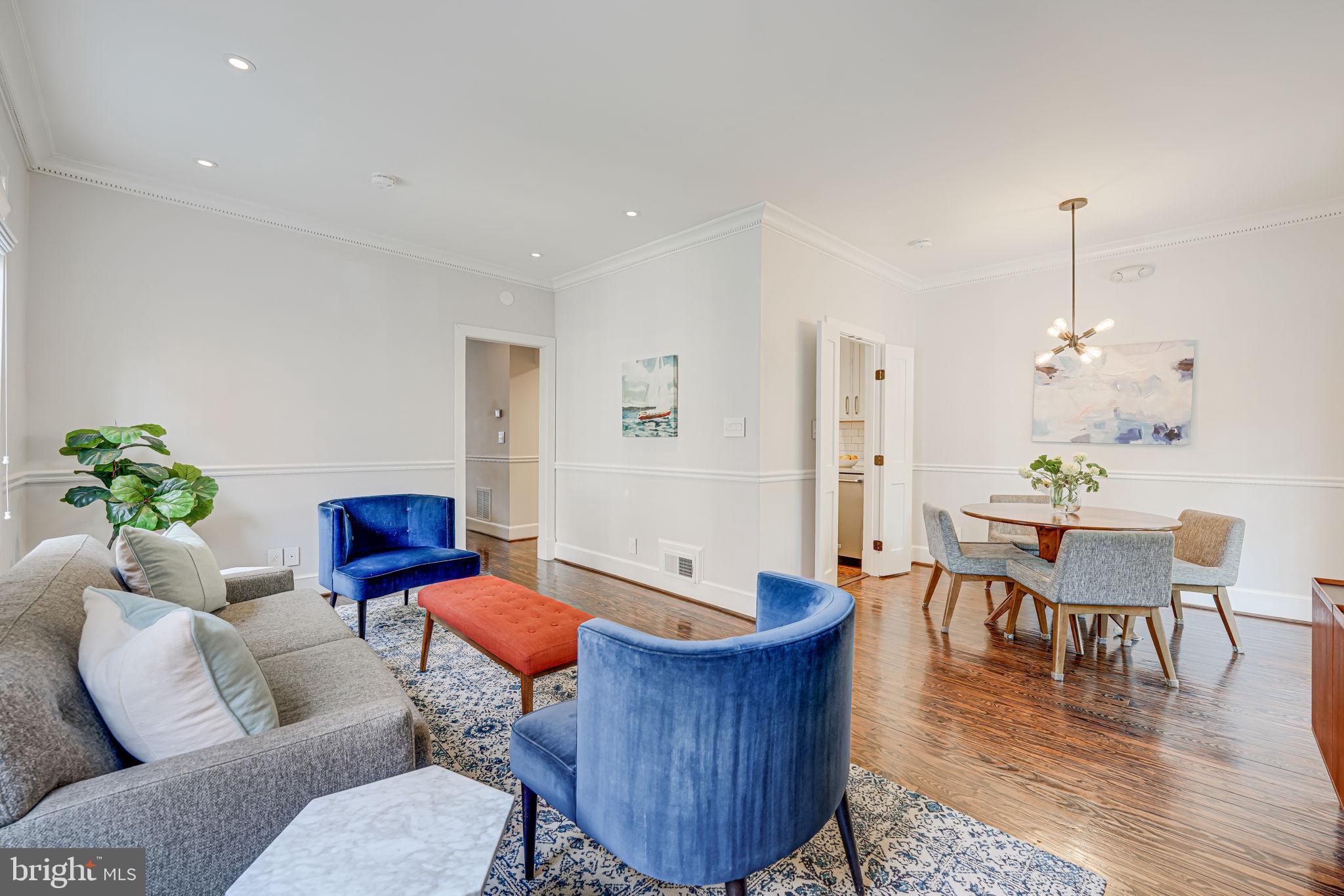 205 S FAYETTE STREET S