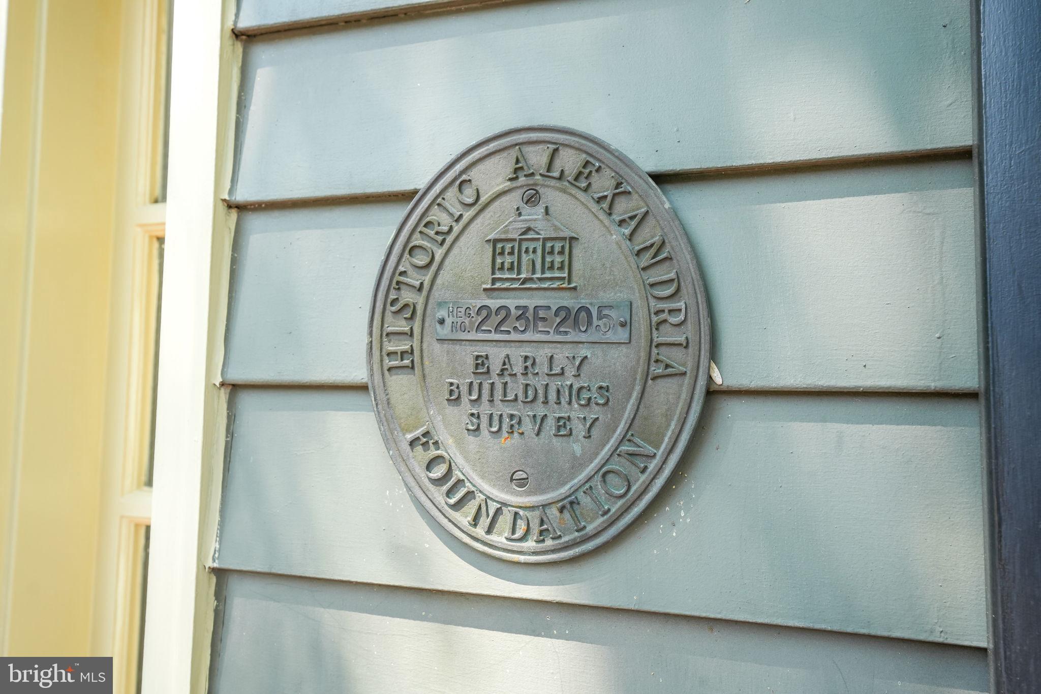 205 S FAYETTE STREET S