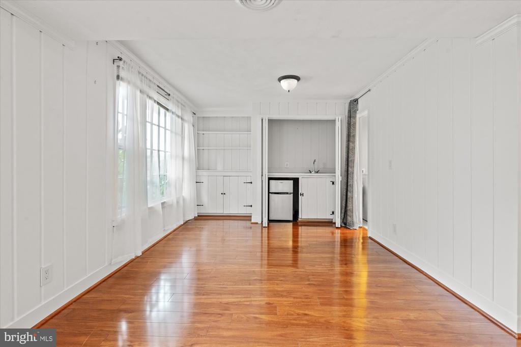 501 CANTERBURY LANE