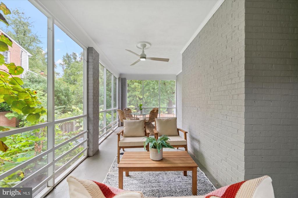 501 CANTERBURY LANE