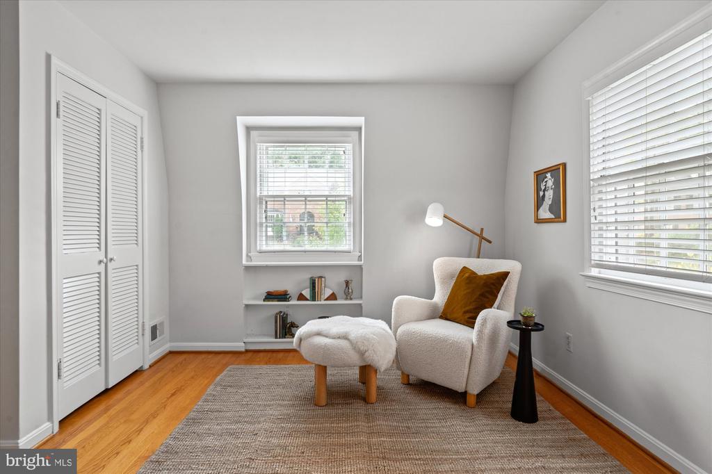 501 CANTERBURY LANE