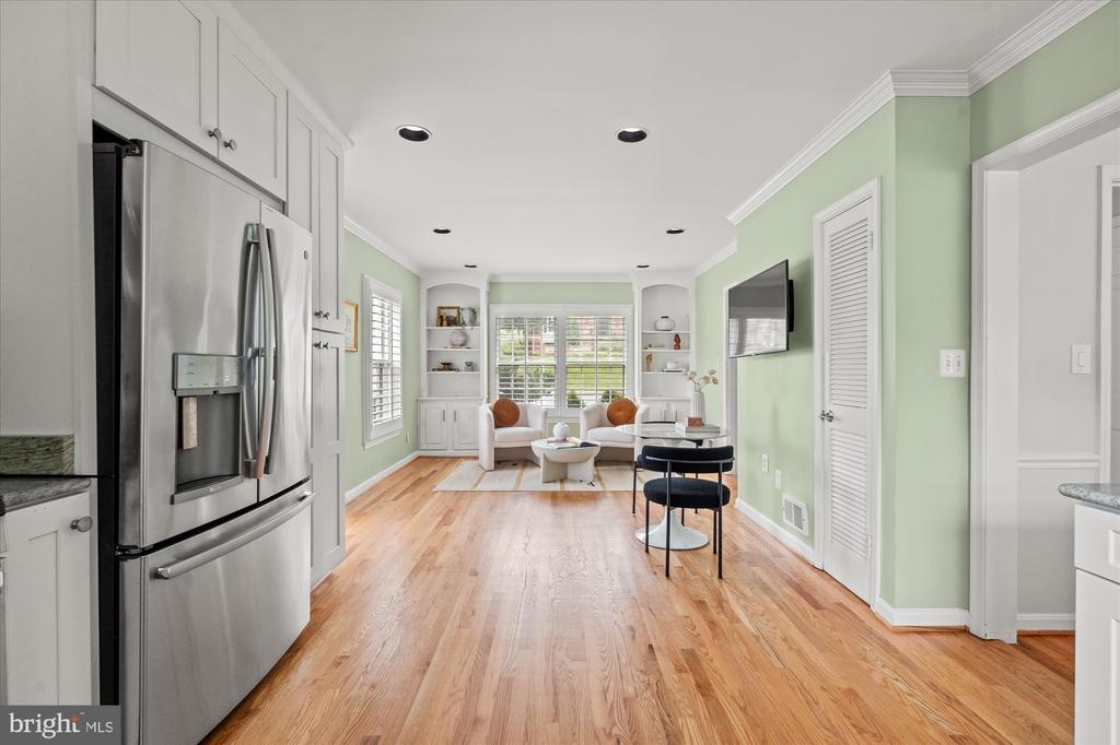 501 CANTERBURY LANE