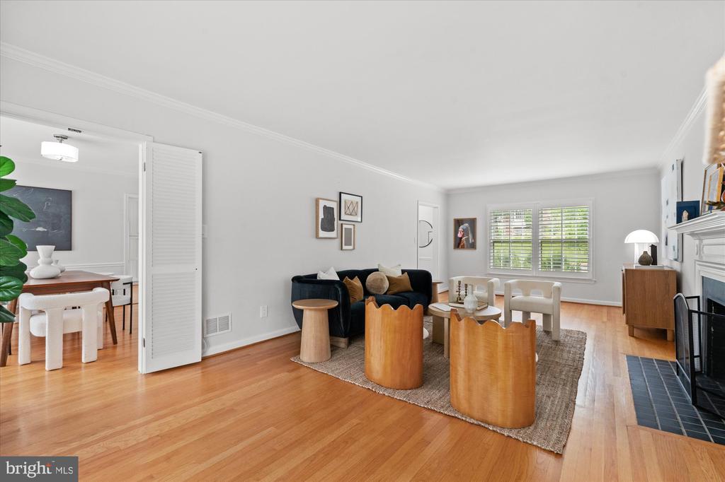 501 CANTERBURY LANE