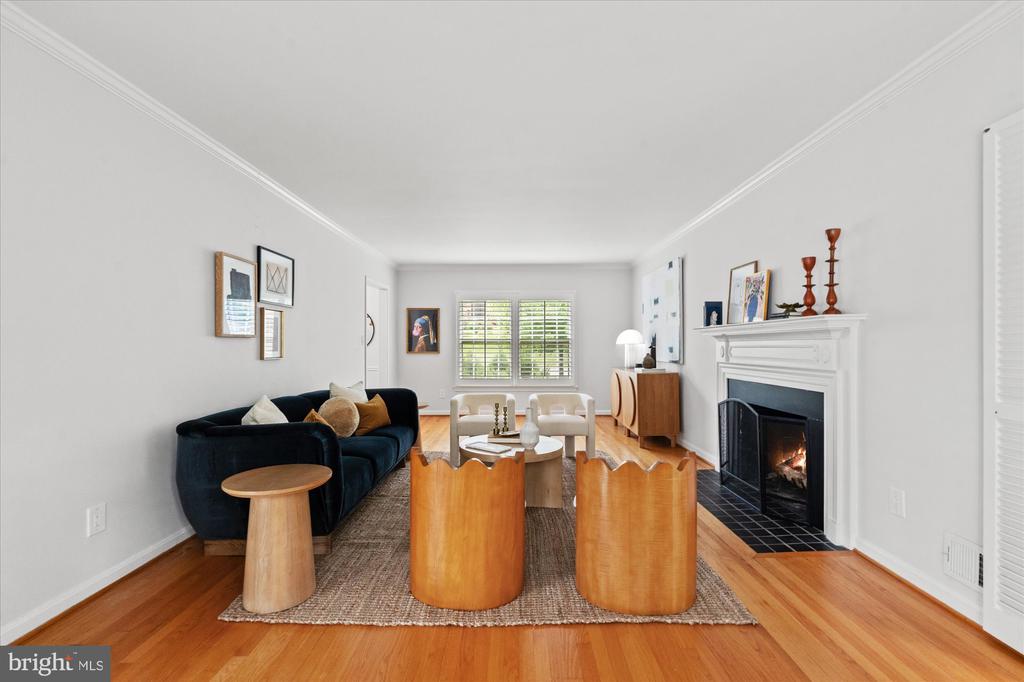501 CANTERBURY LANE