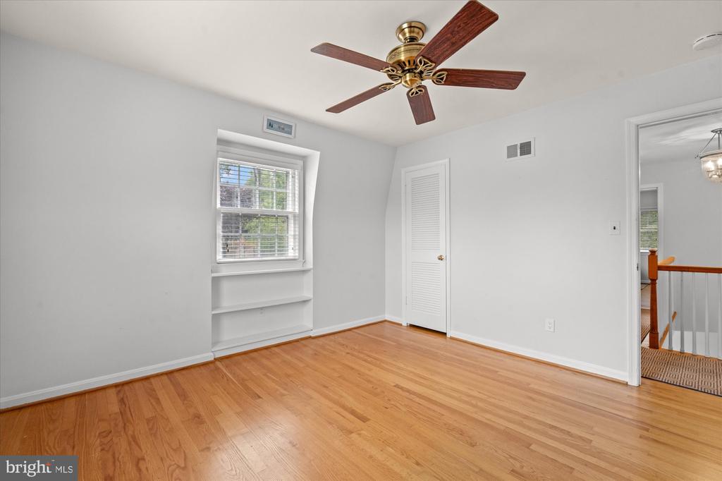 501 CANTERBURY LANE